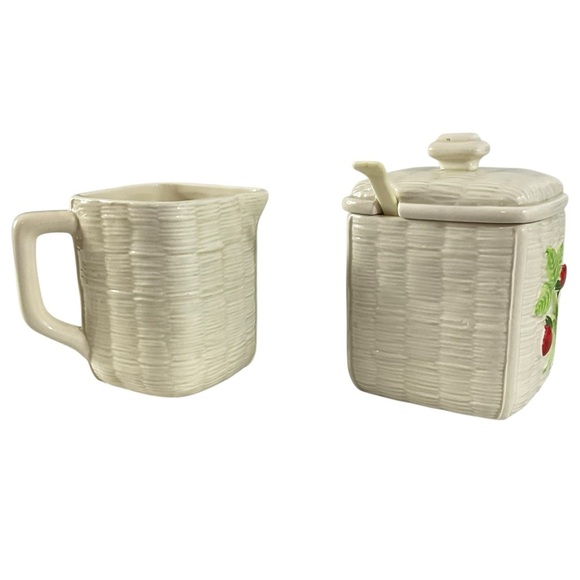 Vintage 1982 Otagiri Japan Strawberry Ceramic Creamer & Sugar Jar Set with Spoon - Picture 6 of 16